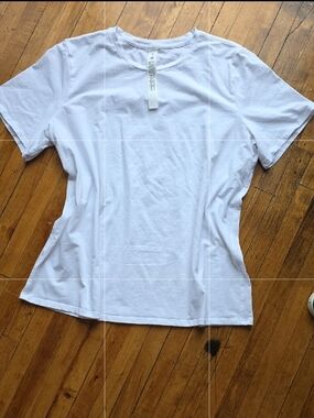 lululemon athletica White Short-Sleeve Crew Tee